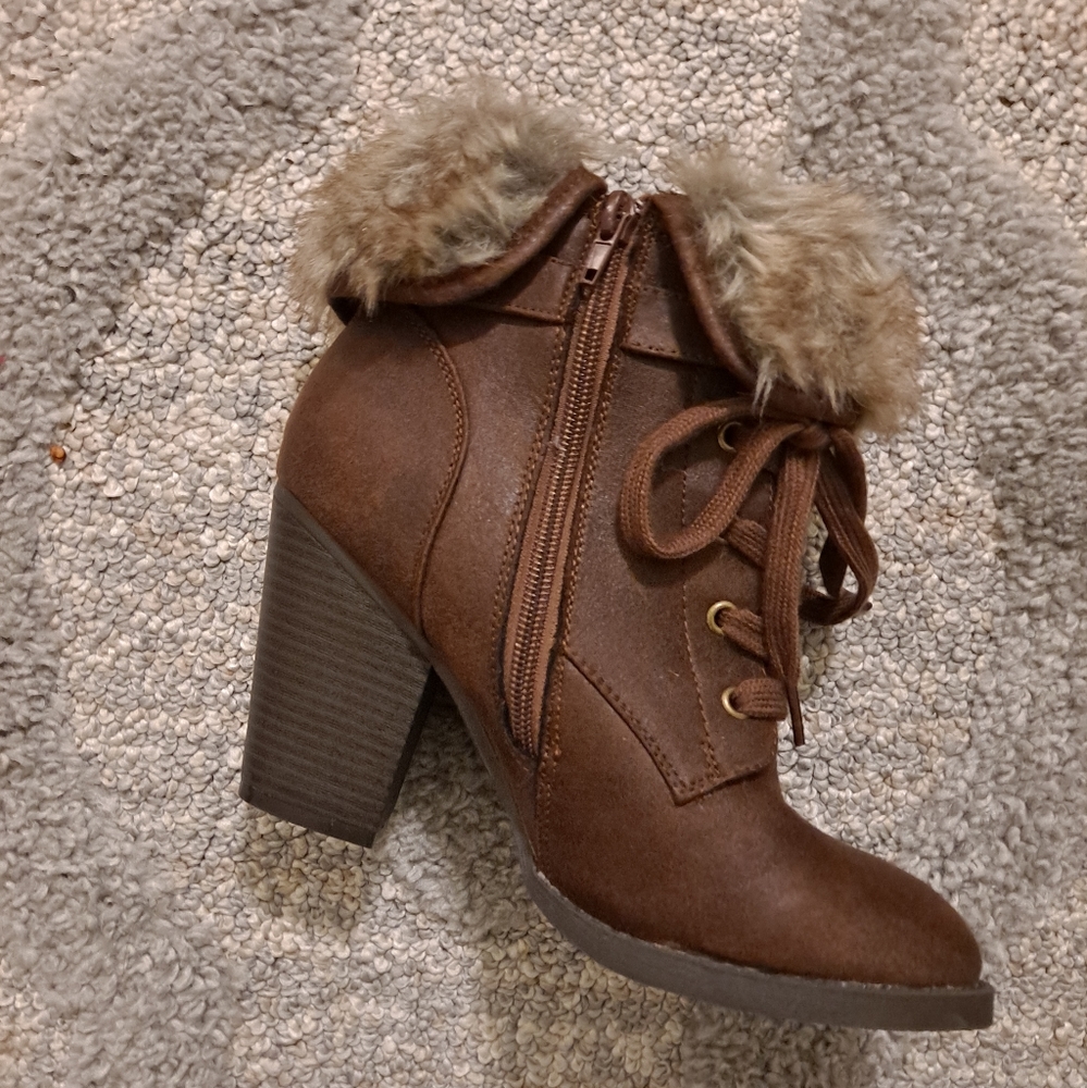 NWOT Wild Diva Bootie - Picture 5 of 8
